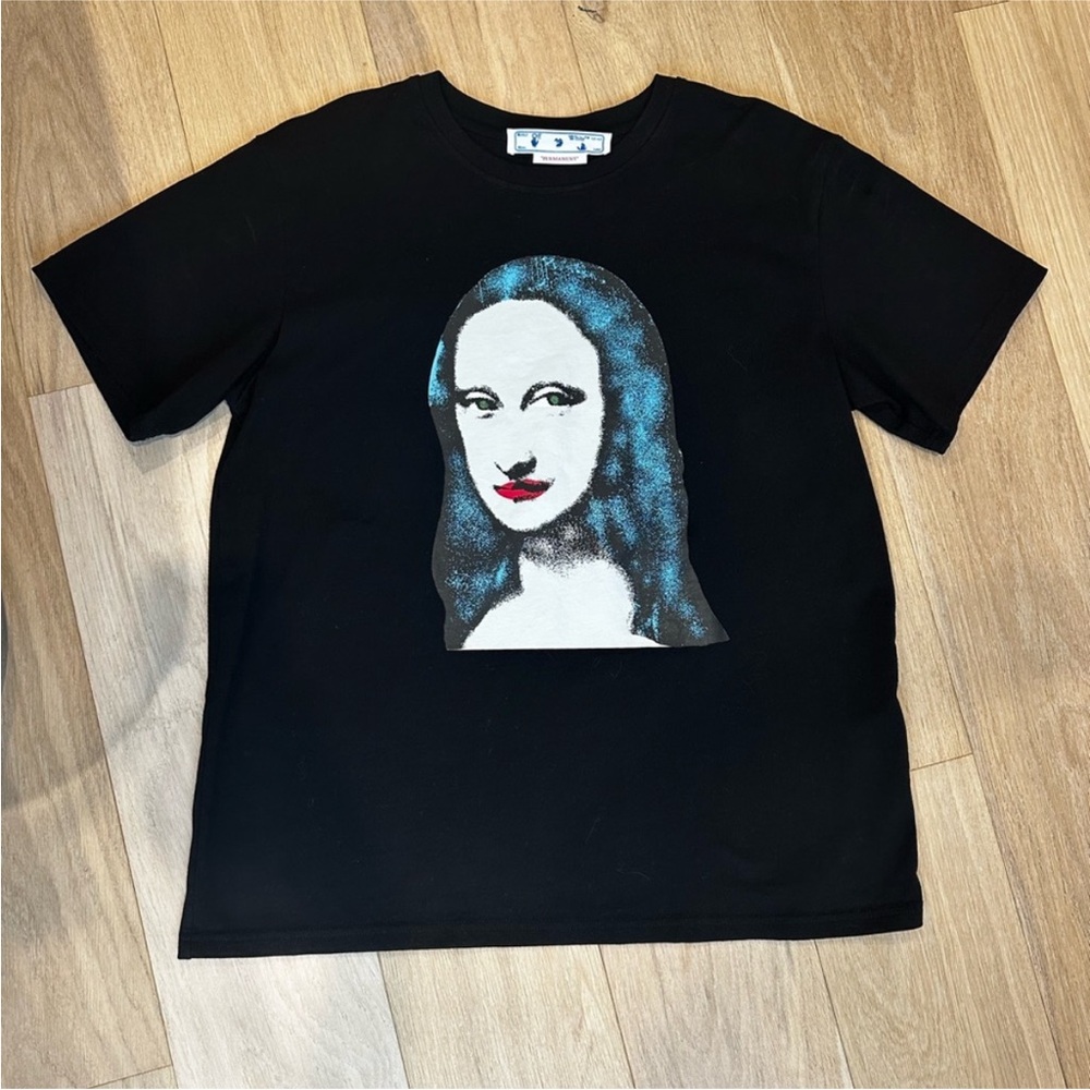 Off white t-shirt